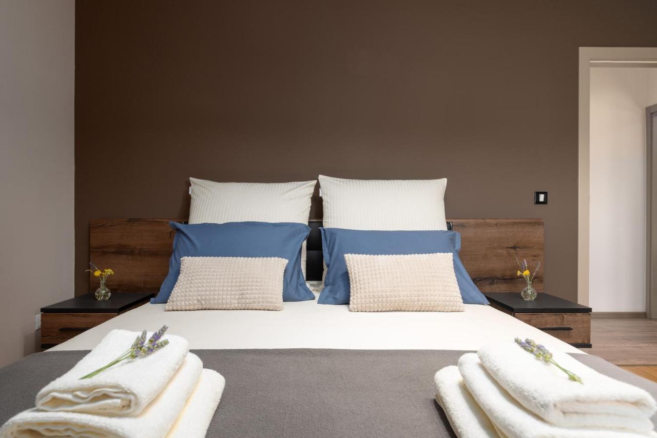 Holiday Home Maslina Πόρετς Εξωτερικό φωτογραφία