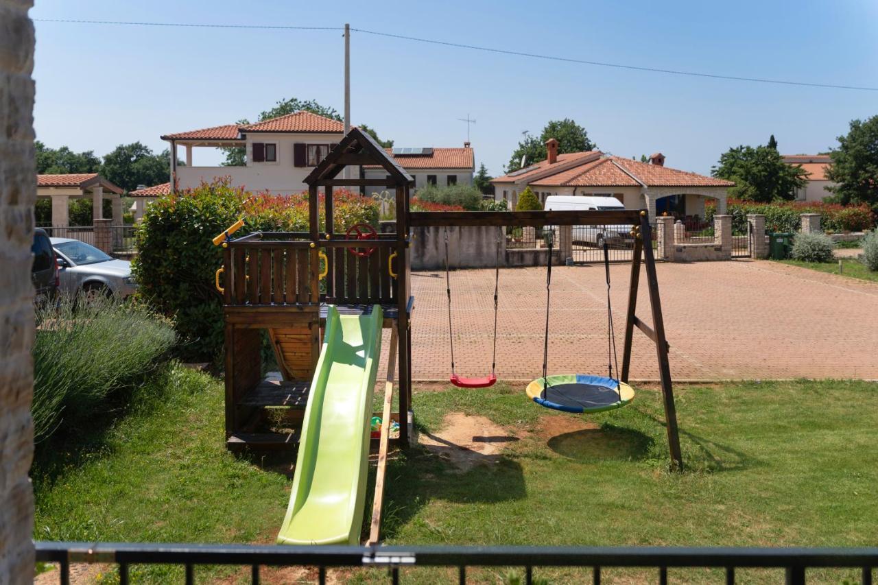 Holiday Home Maslina Πόρετς Εξωτερικό φωτογραφία