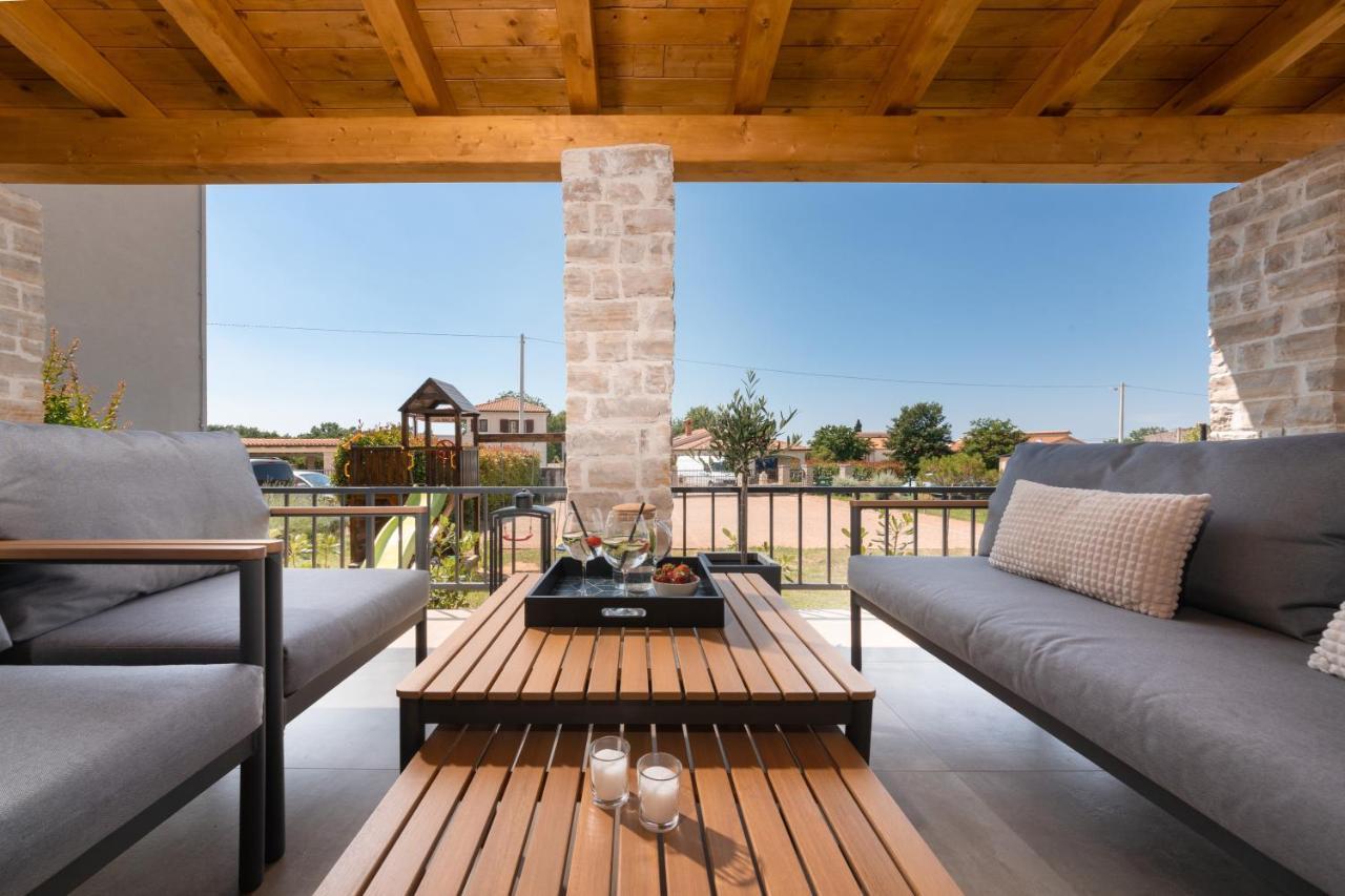Holiday Home Maslina Πόρετς Εξωτερικό φωτογραφία