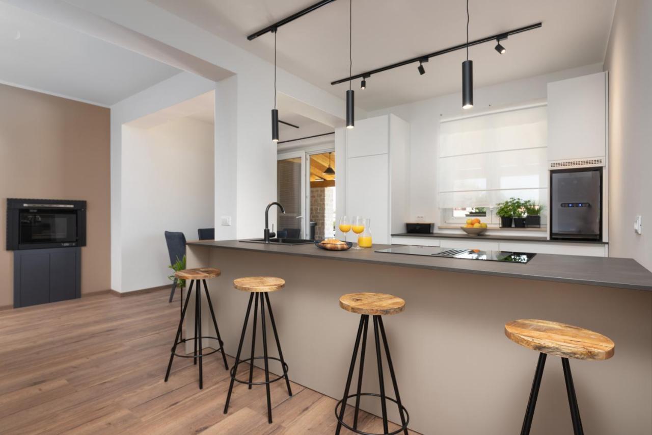 Holiday Home Maslina Πόρετς Εξωτερικό φωτογραφία