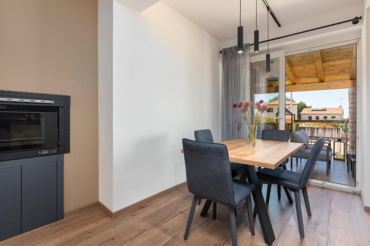 Holiday Home Maslina Πόρετς Εξωτερικό φωτογραφία