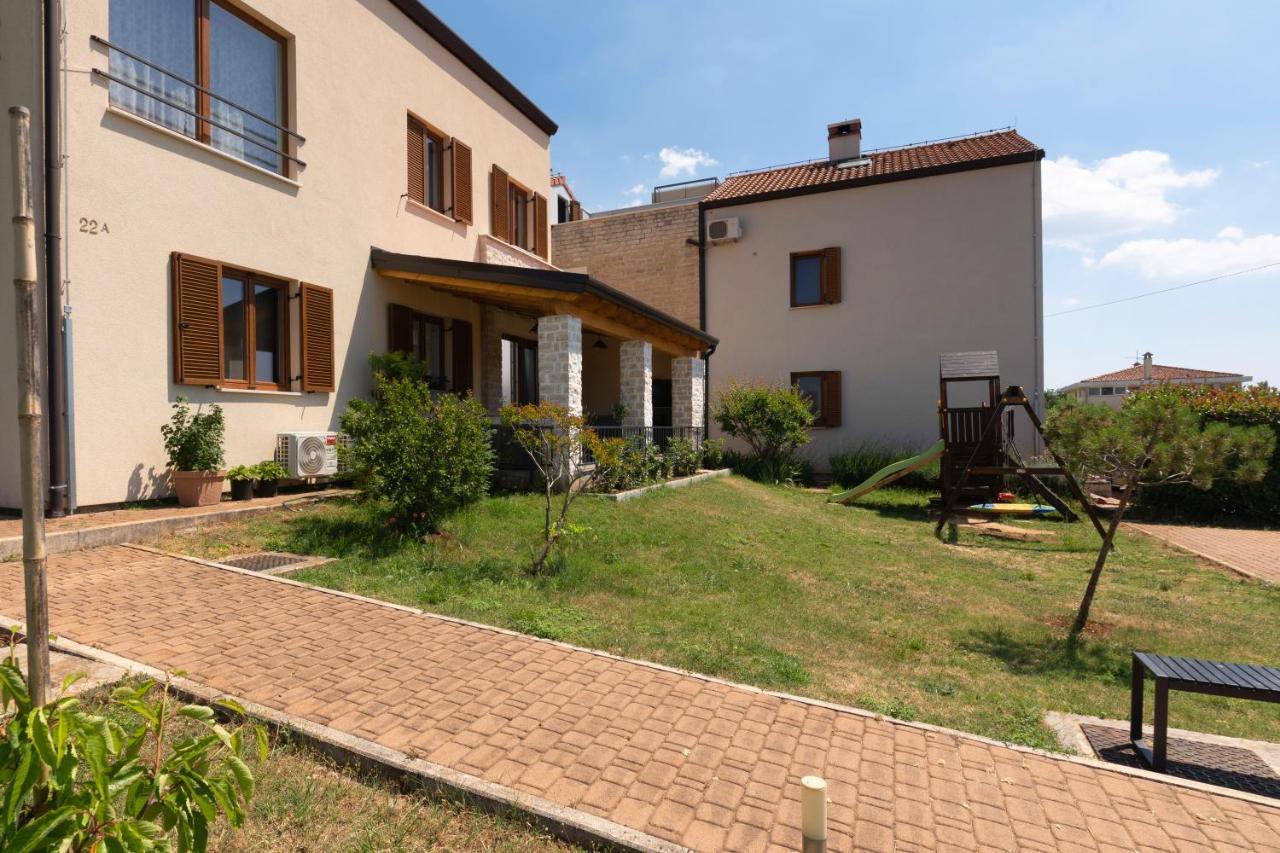 Holiday Home Maslina Πόρετς Εξωτερικό φωτογραφία